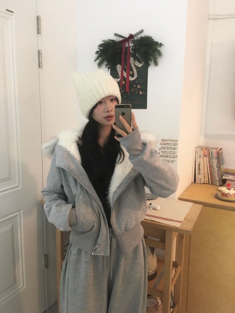 Fur zip-up set