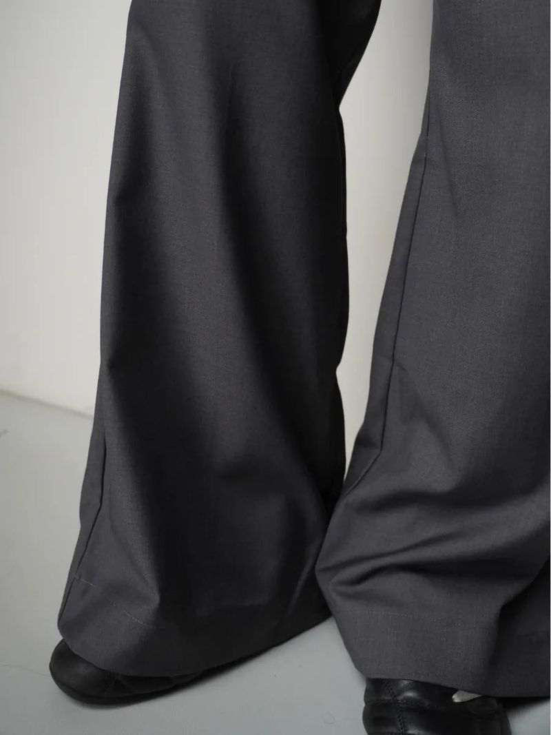 PT7 Slight Flare Trousers
