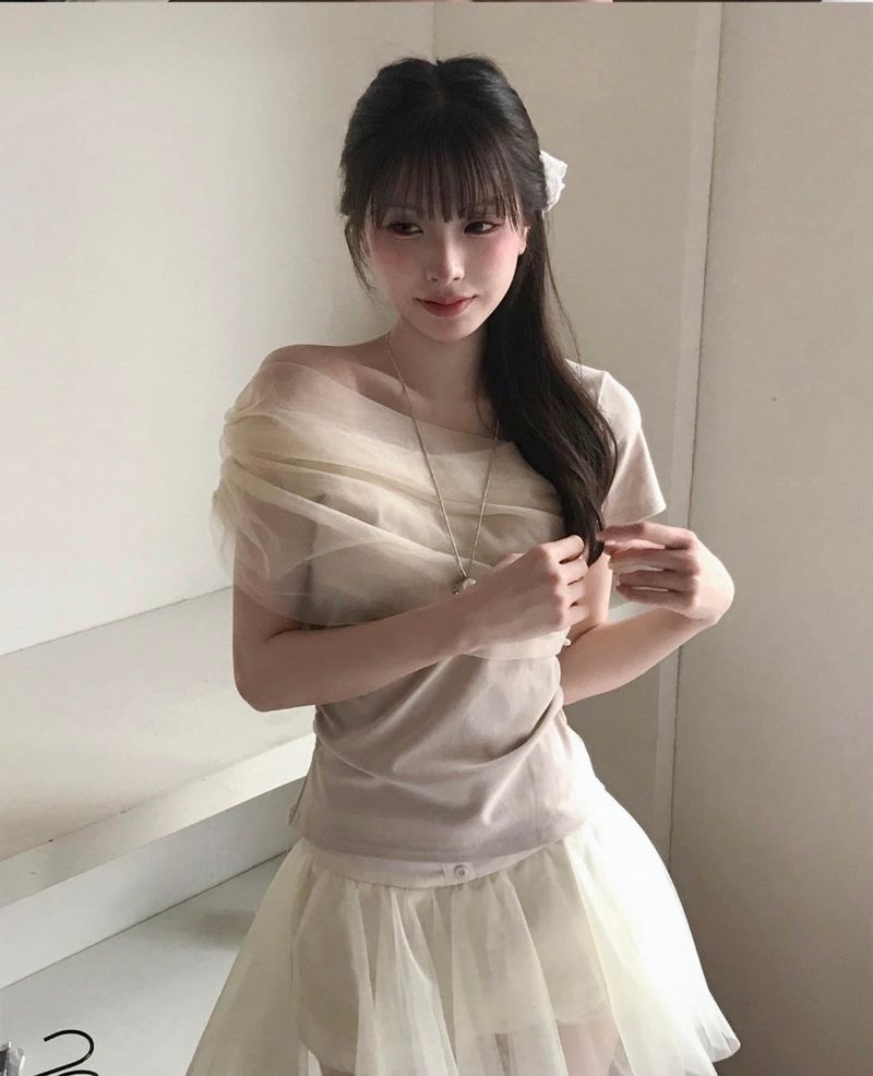 joan button sha lace mini sk