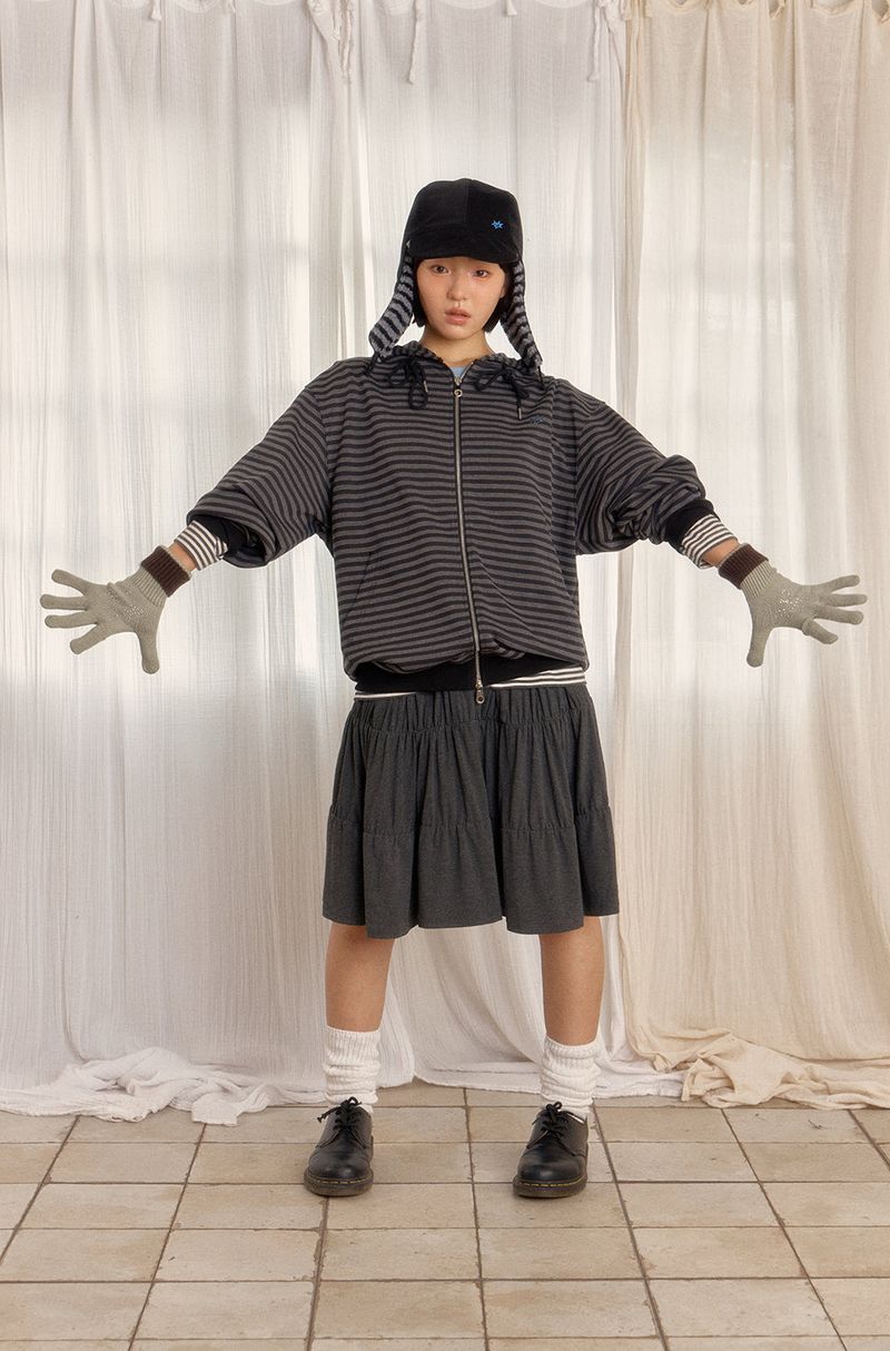STRIPE HOODED ZIP-UP (BLACK)