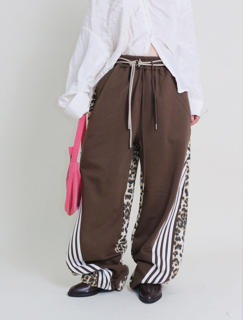 Leopard leopard print diagonal coloring track jogger pants