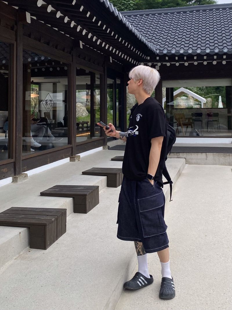 Stitch Bermuda Cargo Denim