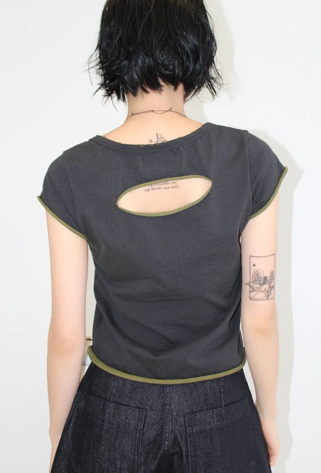 DAMAGE COLOR-BLOCK TEE