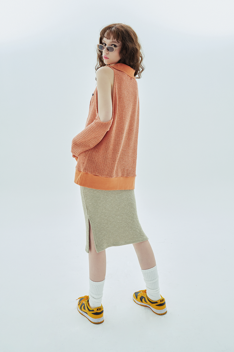 hole collar knit_orange