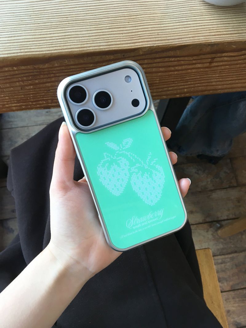 Strawberry Silver Glass Bumper Case