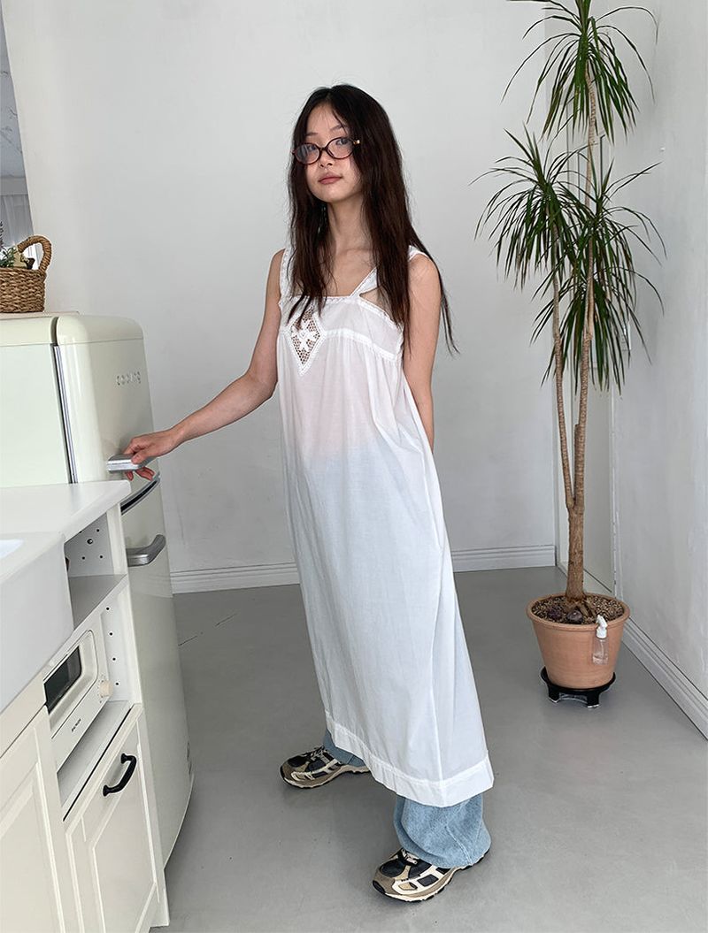 KIKO LACE DRESS (2C)