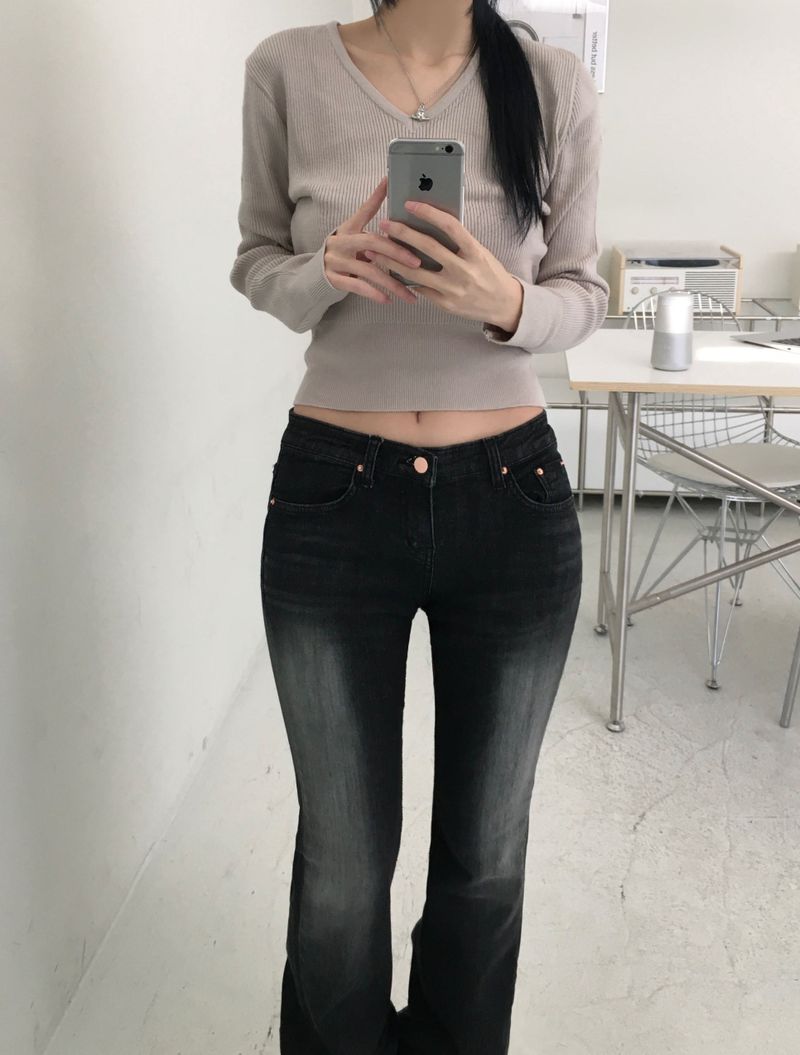 Basic V-neck knitwear (4 colors)