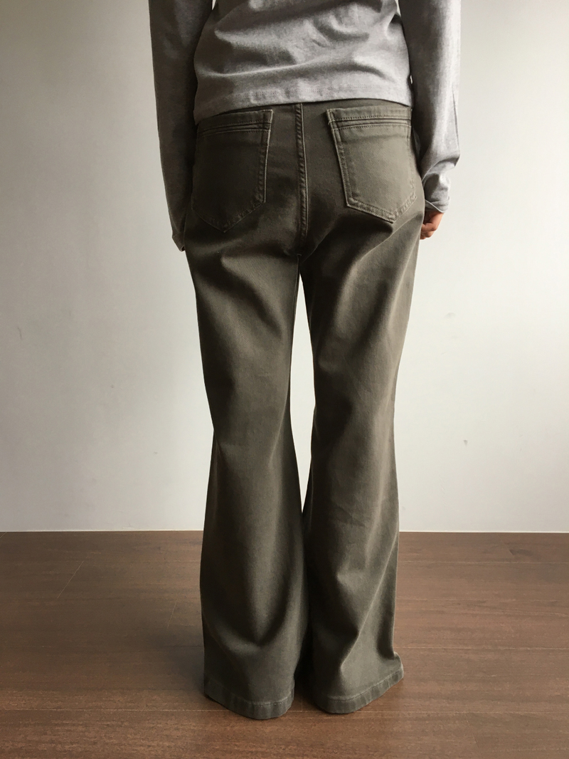 Dust Deep Bootcut Pants (1color)