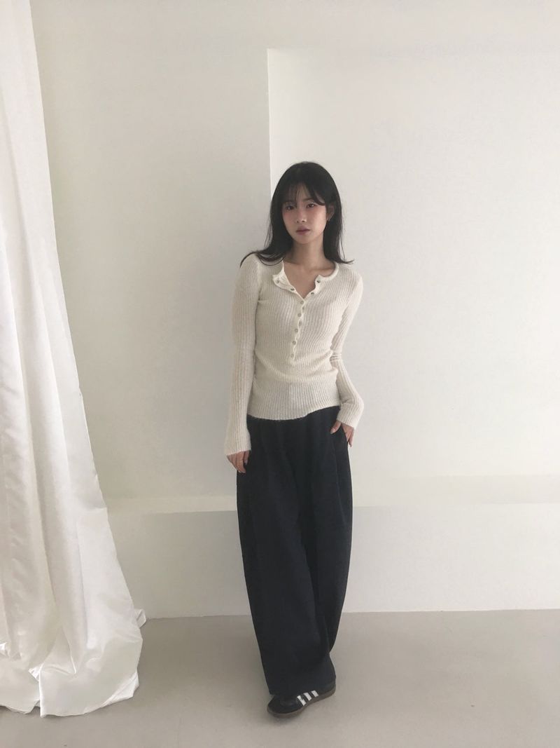 Henley neck loose fit knit