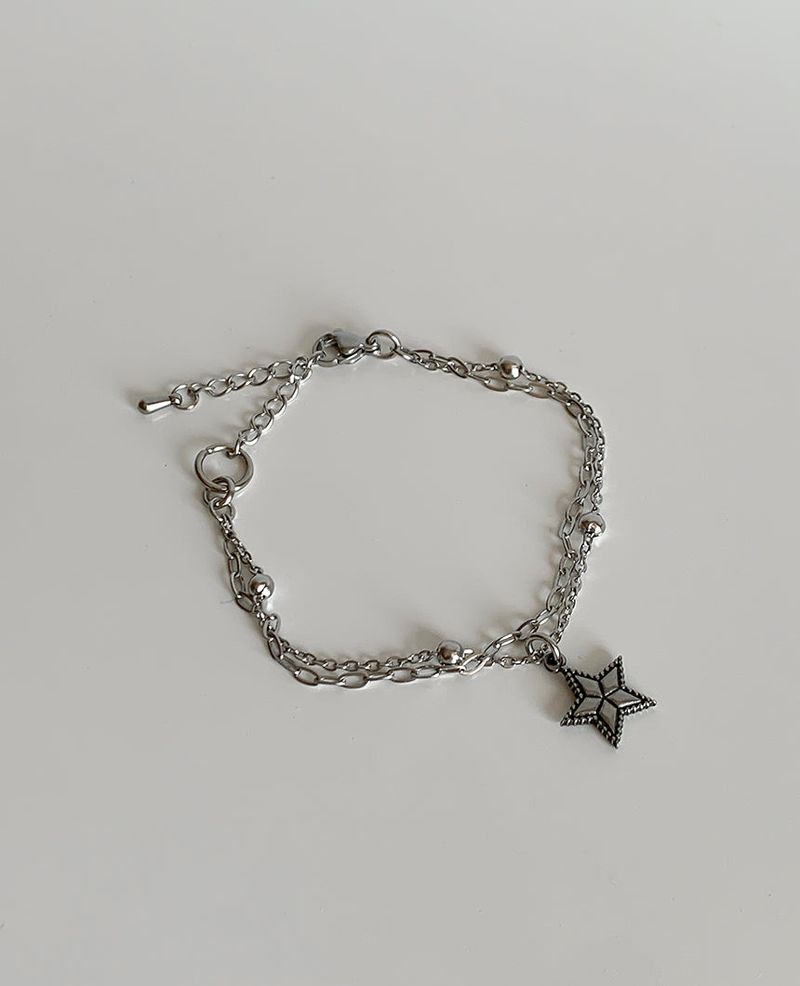 Two chain layered star bracelets