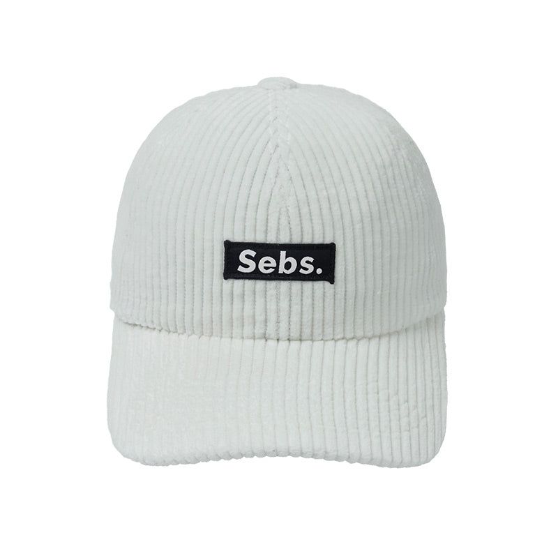 Sebs.（セブス）の「Sebs. コーデュロイボールキャップ / ホワイト（帽子）」