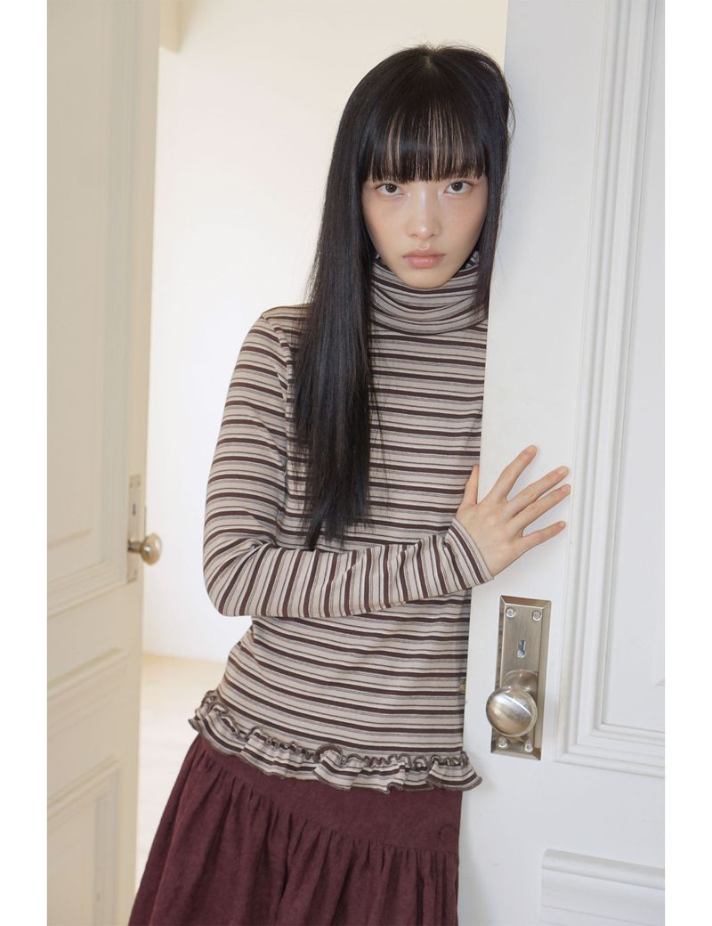 STRIPE TURTLENECK TEE(BROWN)