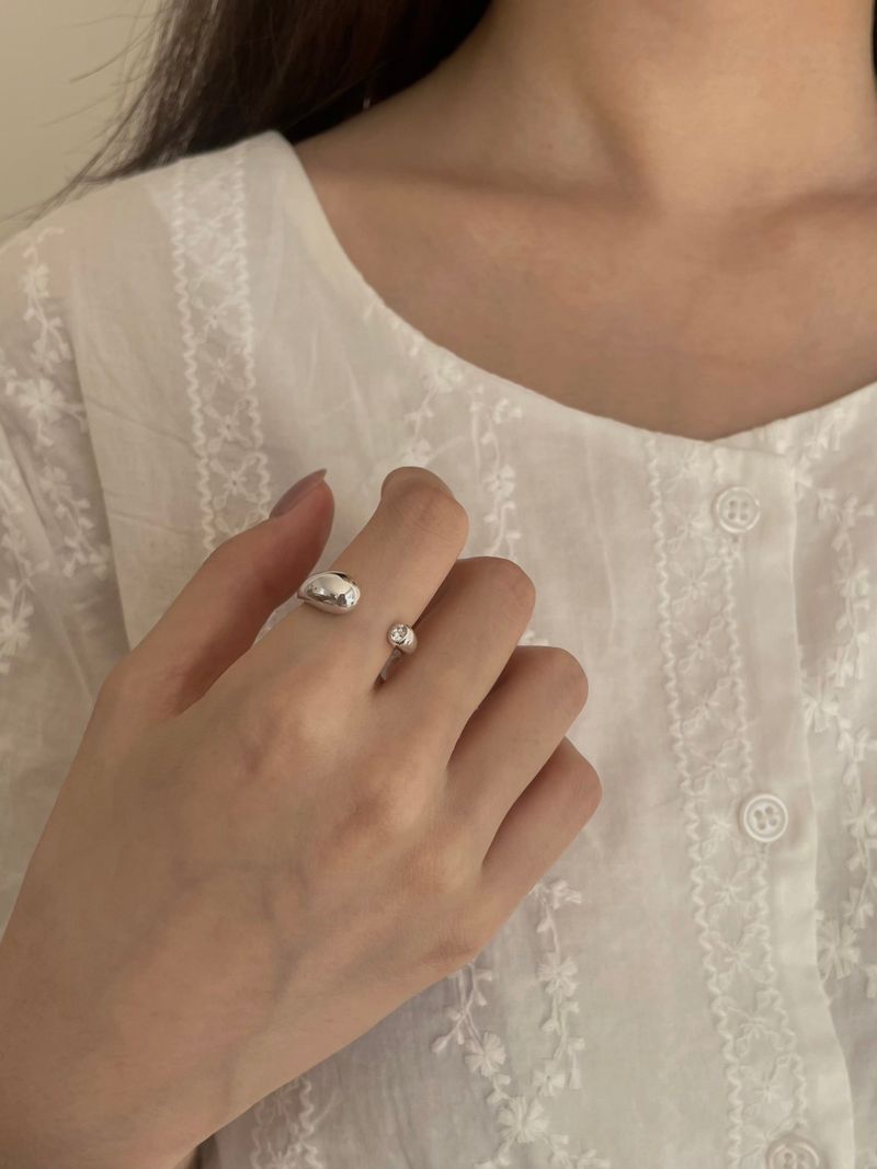 ECLIPSE RING WHITE