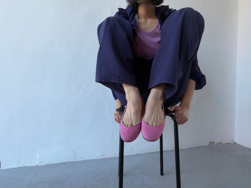 suede round toe flat