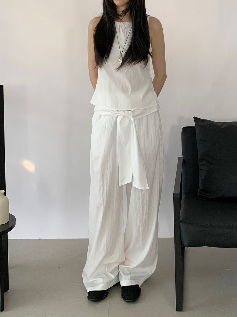 Raina halterneck sleeveless blouse