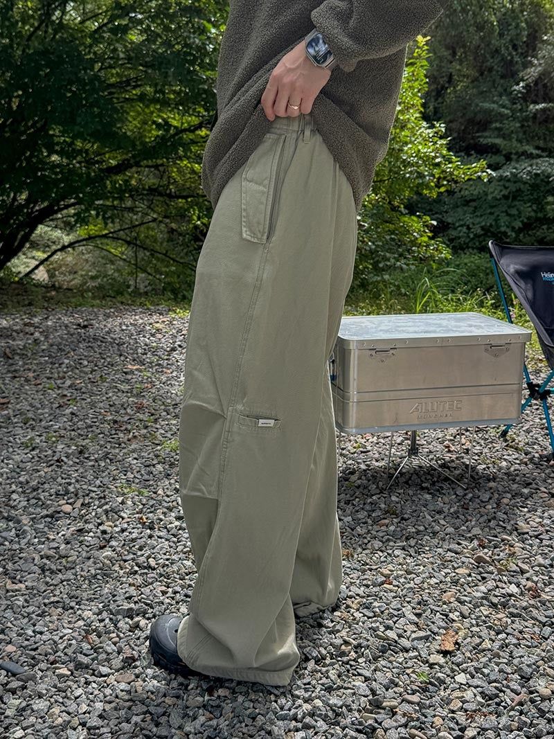 ASCLO（エジュクロ）の「[Premium] ASCLO Cation Parachute Pants (2color)（Pants）」