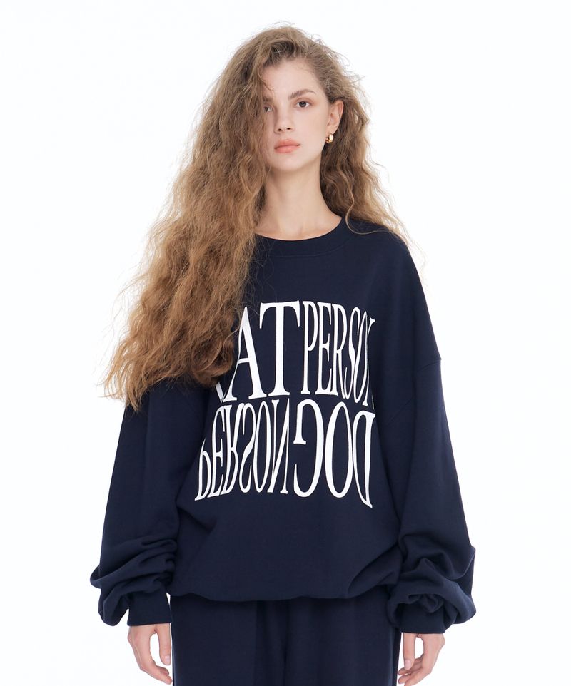 ITZAVIBE（イッザバイブ）の「[IBC22USS02NA] CAT AND DOG PERSON LETTERING MTM - NAVY（Tops）」