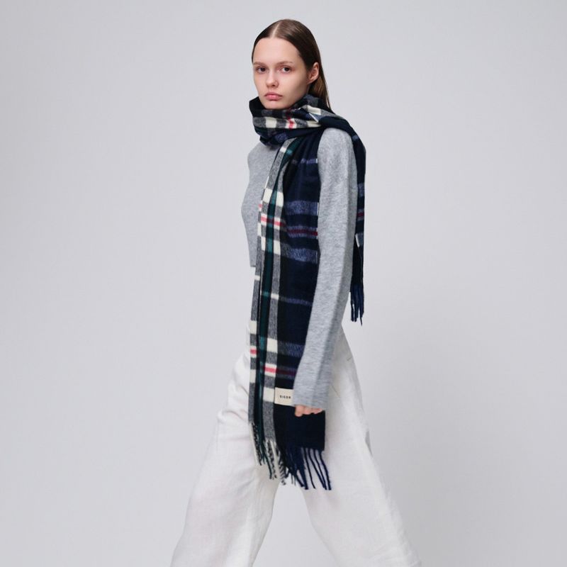 SIEOR（シオル）の「CALVI マフラー（ファッション小物）」
