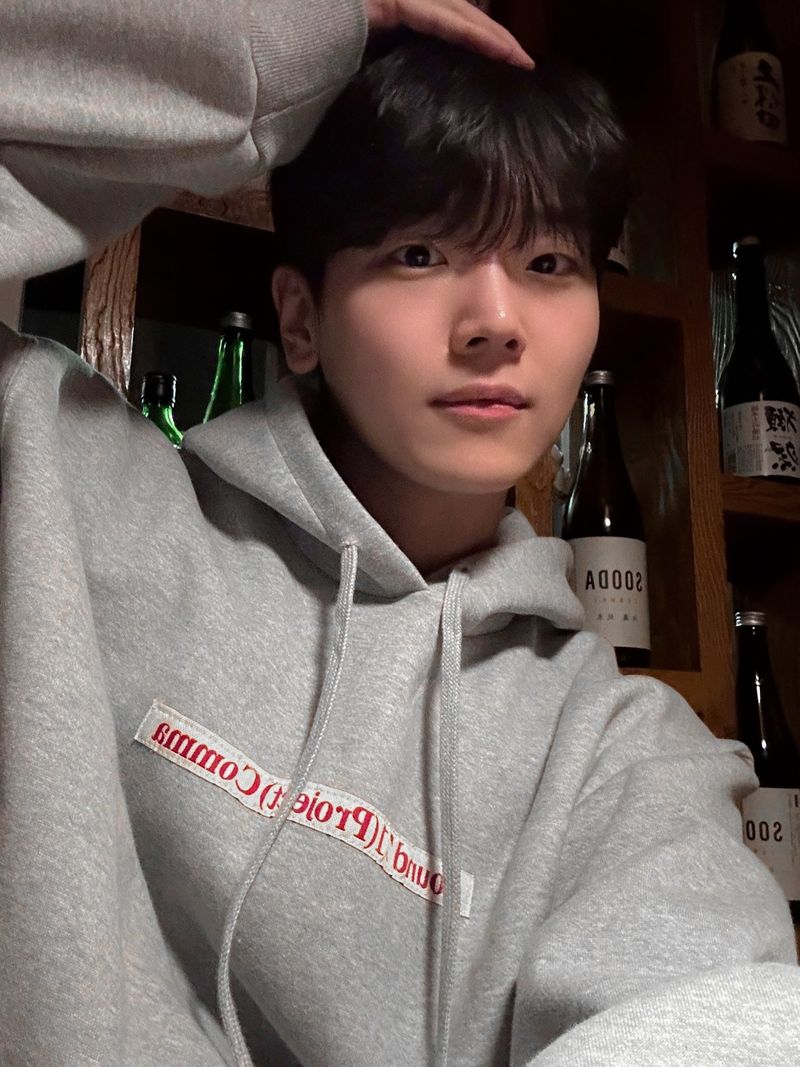 CM Render PREMIUM HOODIE