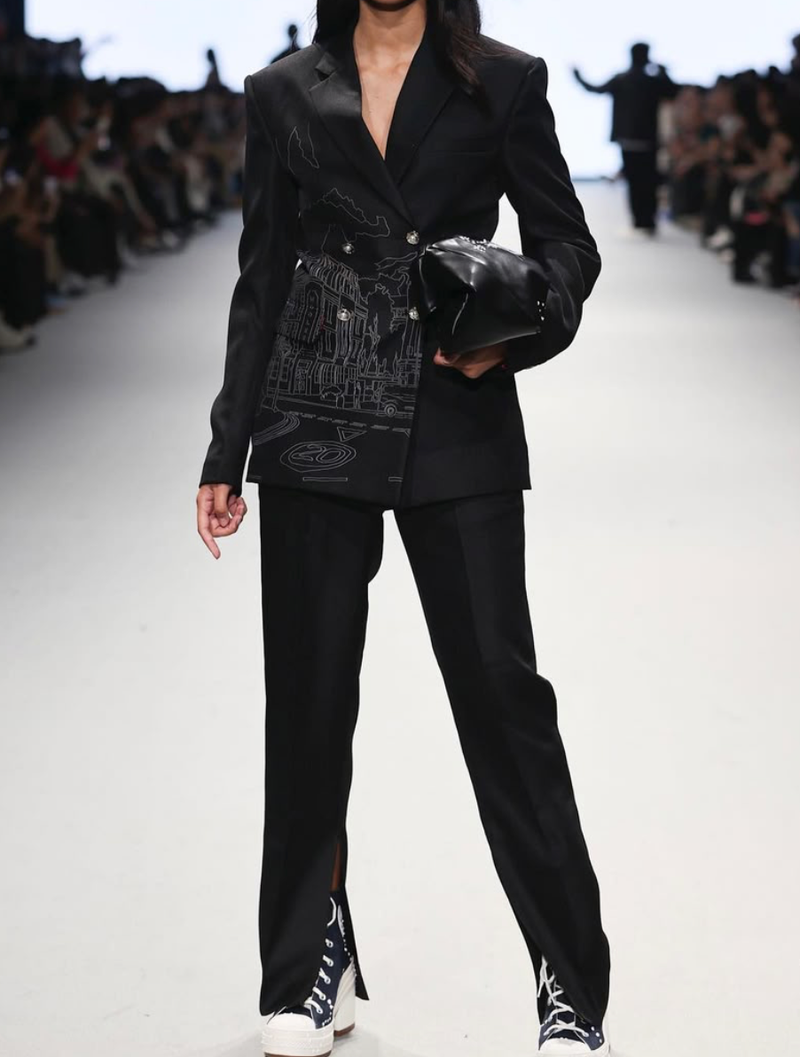 Black Street View  Suit