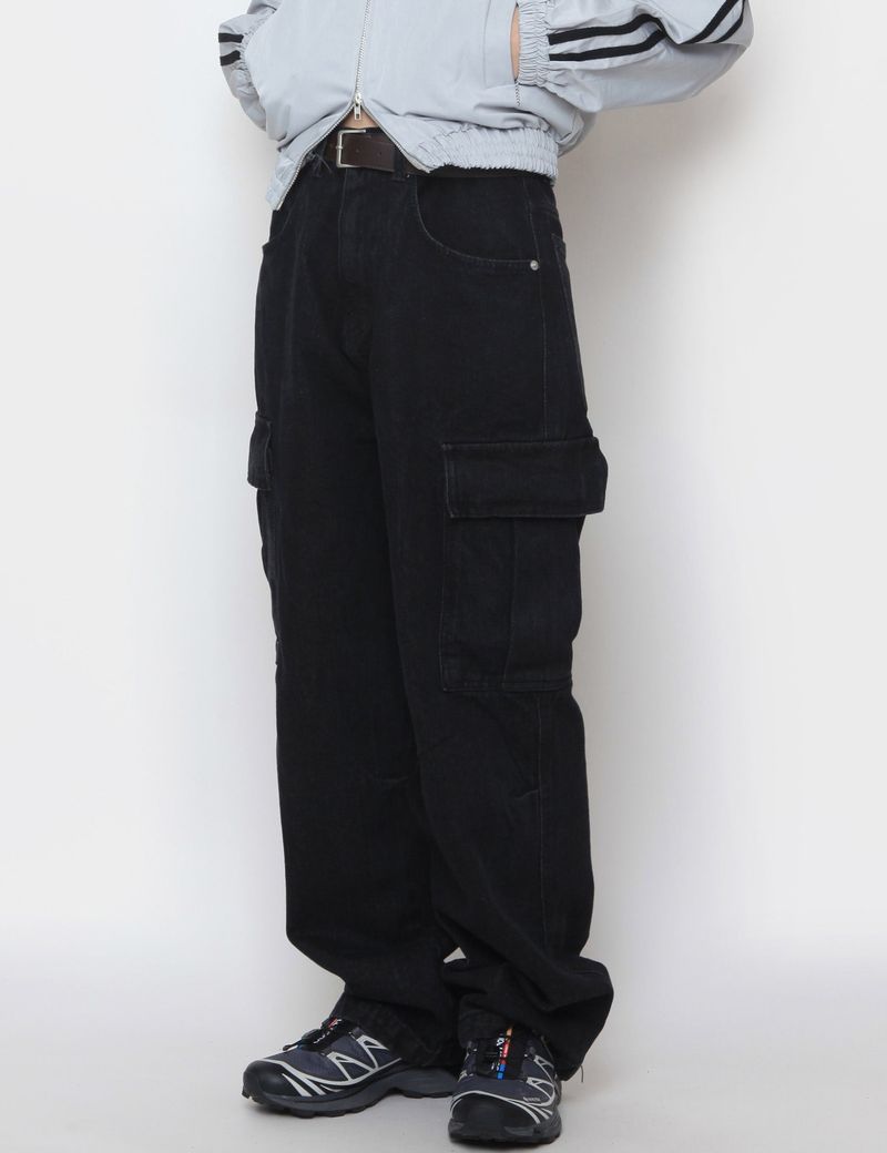 nutellike（ヌテールライク）の「Black Cargo Denim Pants（Pants）」