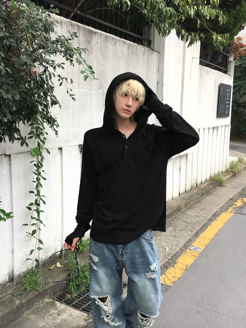 DISCERNMENT（ディサーンメント）の「ホッパー ヘンリー フィンガーホール フーディ 4C（トップス）」