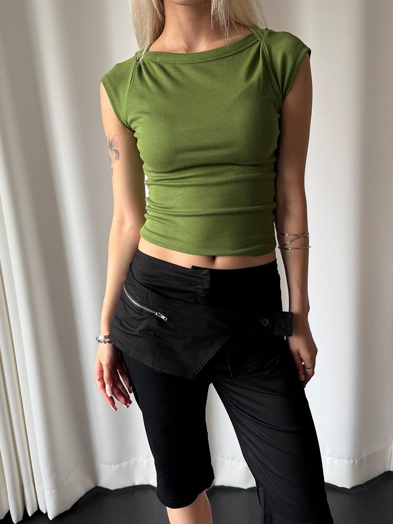 MUZESEOUL（ミューズソウル）の「ボートネック スリム リブ Tシャツ(5color)（トップス）」
