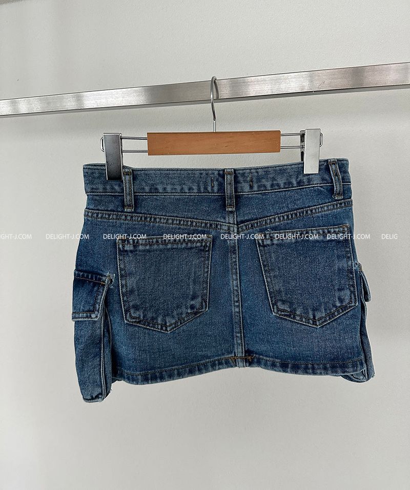Wafer pocket low jean skirt