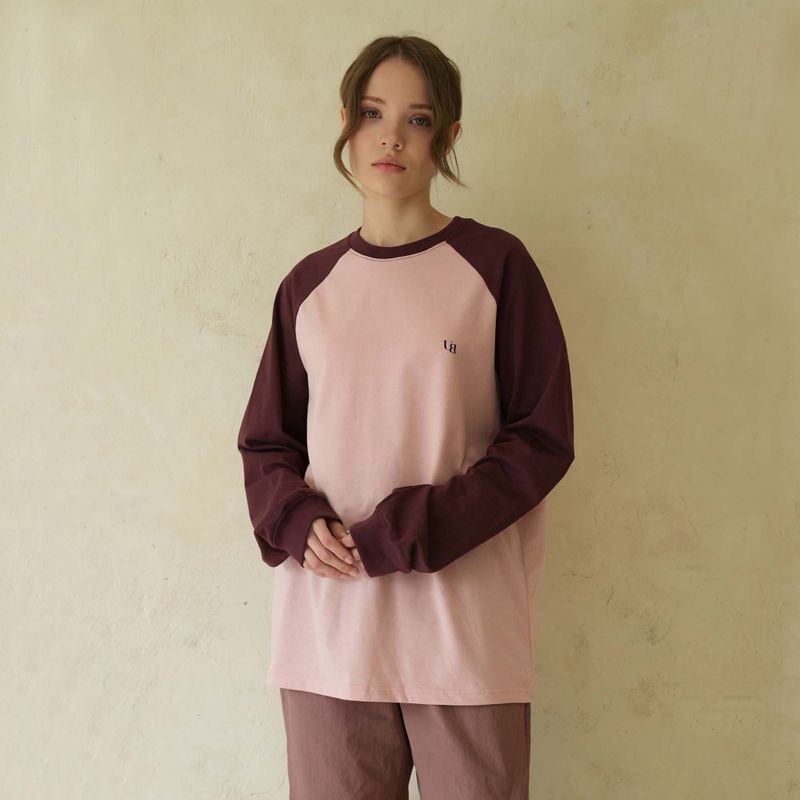 UBEIGE（ユーベイジ）の「Pink Raglan Long Sleeve（Tops）」