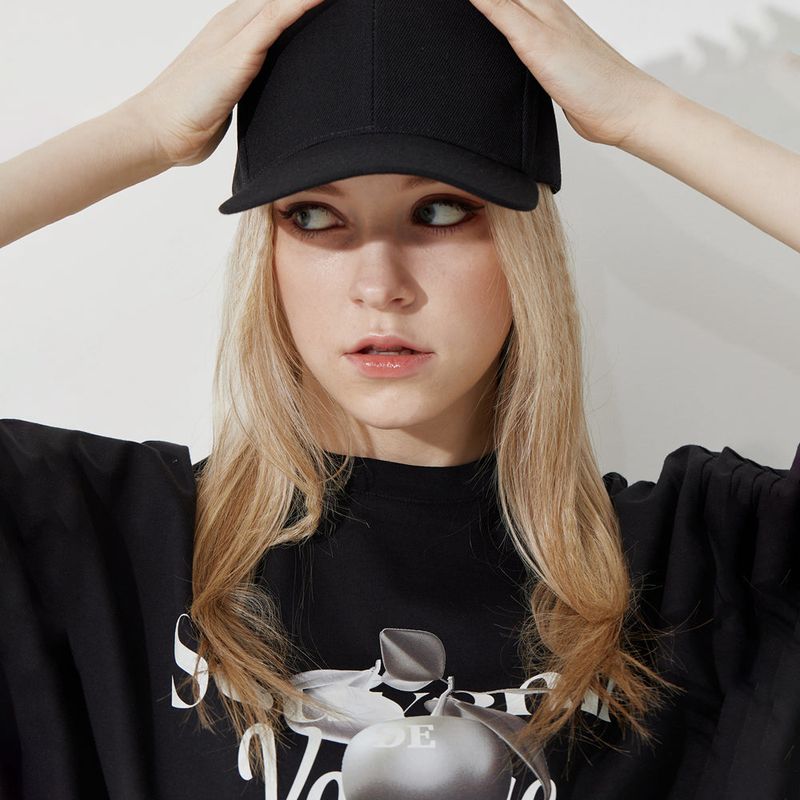 Silver Apple T-shirt (Black)