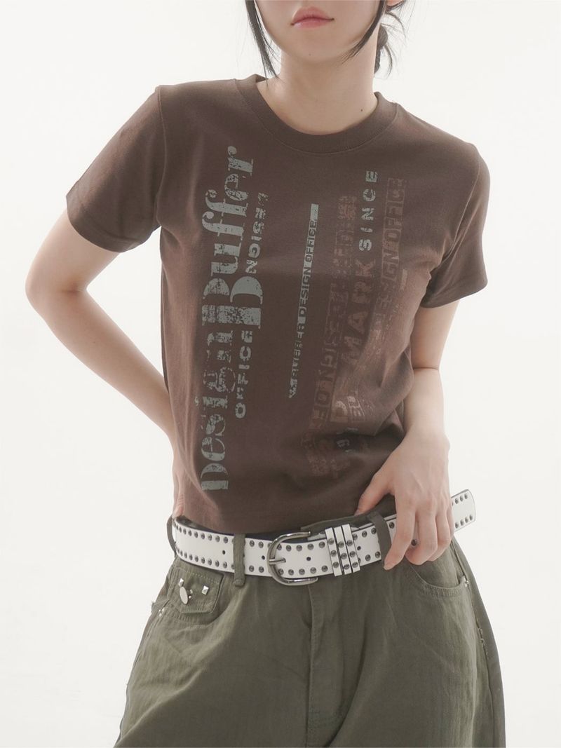 onearv（ワンアブ）の「ファッドレタリング半袖Tシャツ -3C（トップス）」