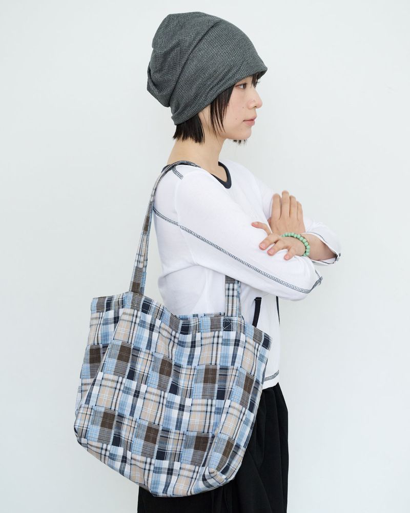 Patch Pocket Capri Sleeve