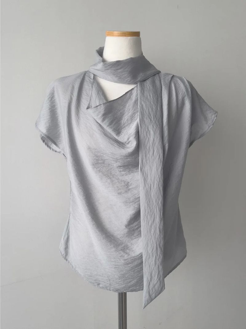 [Short Sleeve Version] Meringue Drape Tie Blouse