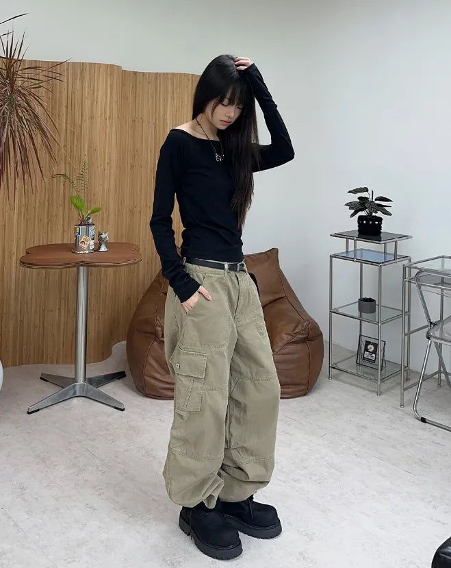 Para Off-shoulder Boat Neck Long Sleeve Tee
