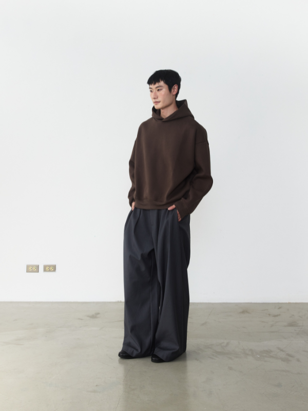 RB13 Cropped Boxy Hoodie
