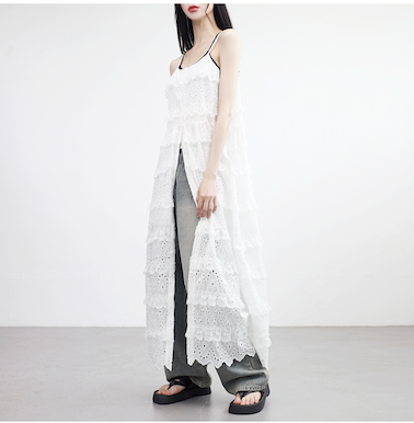 Bullet lace punching long dress