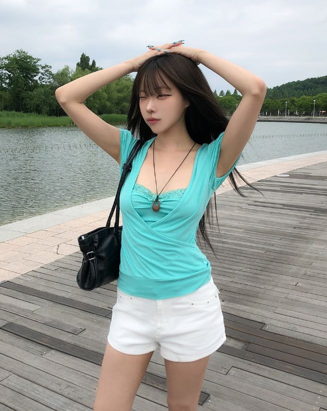ULAN（ユレン）の「Lizzie Lace Wrap Puff Short Sleeve（Tops）」
