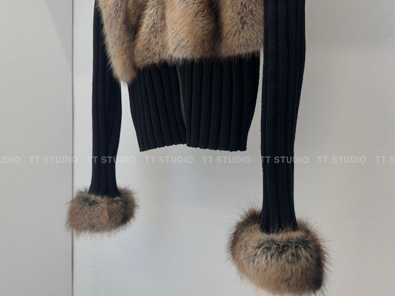 Vintage fur zip-up