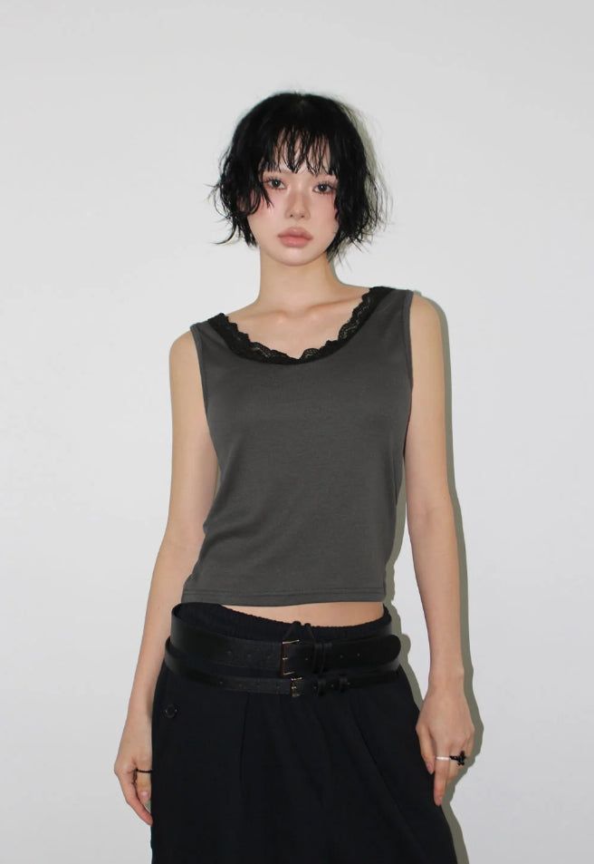AAKE(アケ)の「FINE LACE SLEEVELESS(Tops)」