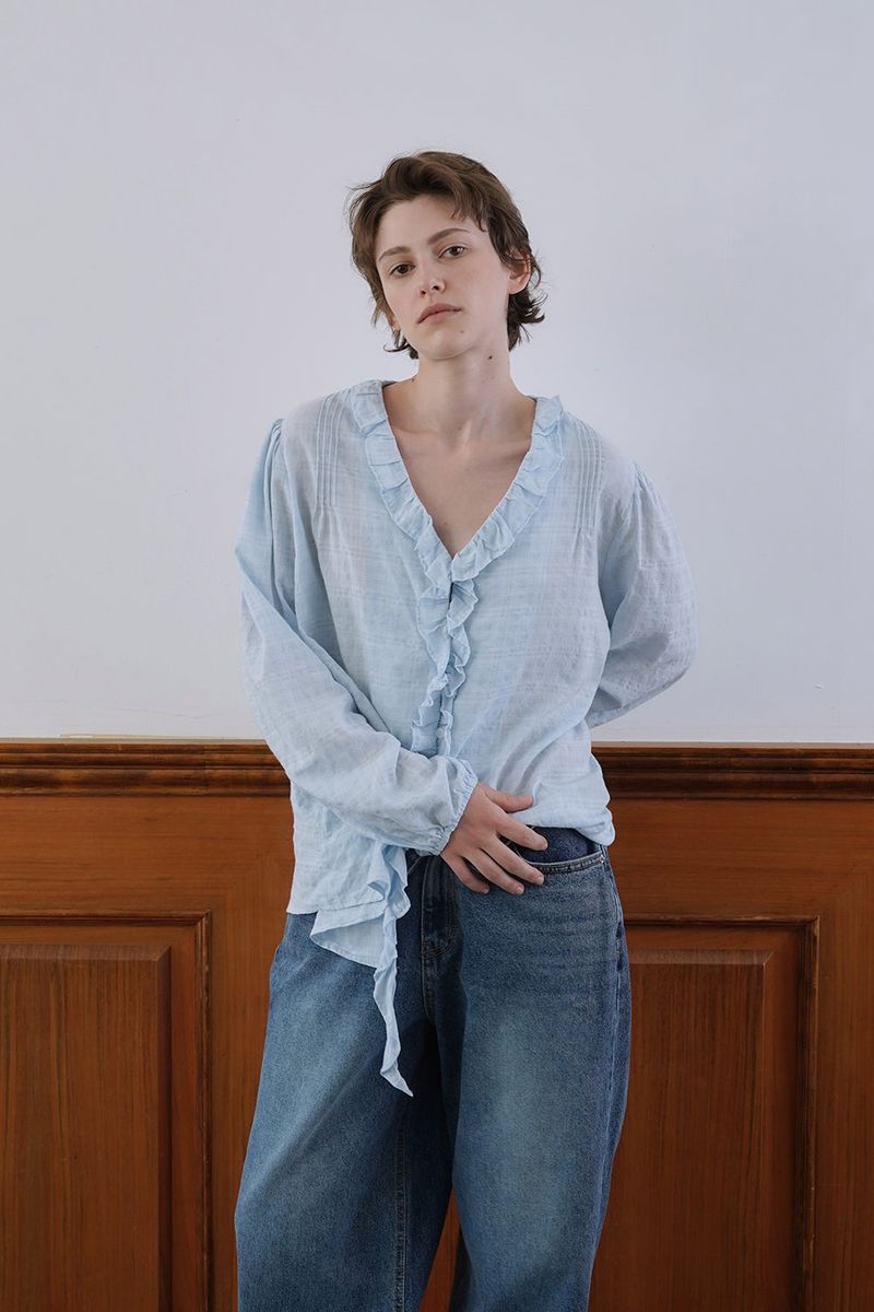Ruffle shirring blouse_skyblue