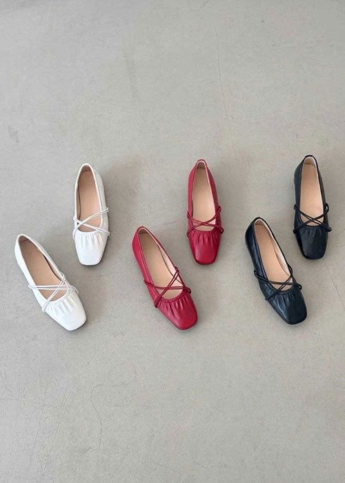 VIVIC（ビビク）の「エックスストラップ ローファー (3COLORS!)（シューズ）」