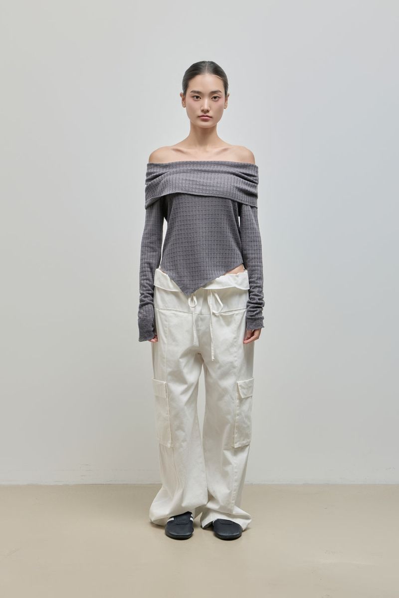 Cowl-neck Open Shoulder Tee_Charcoal