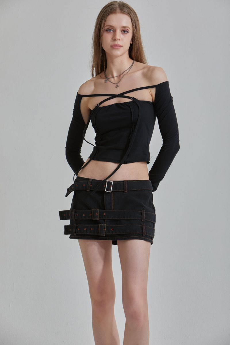 OUT SQUARE T-SHIRT