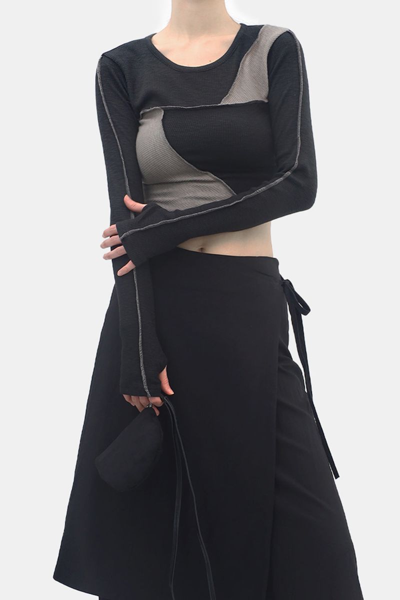 Neha Two-Tone Warmer T-Shirt