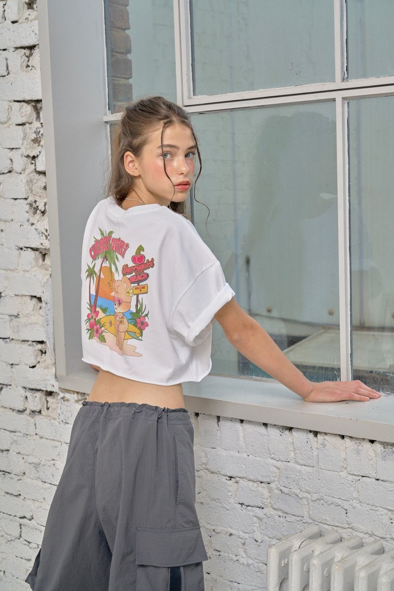 CHERRY BEAR CROP T (WHITE)