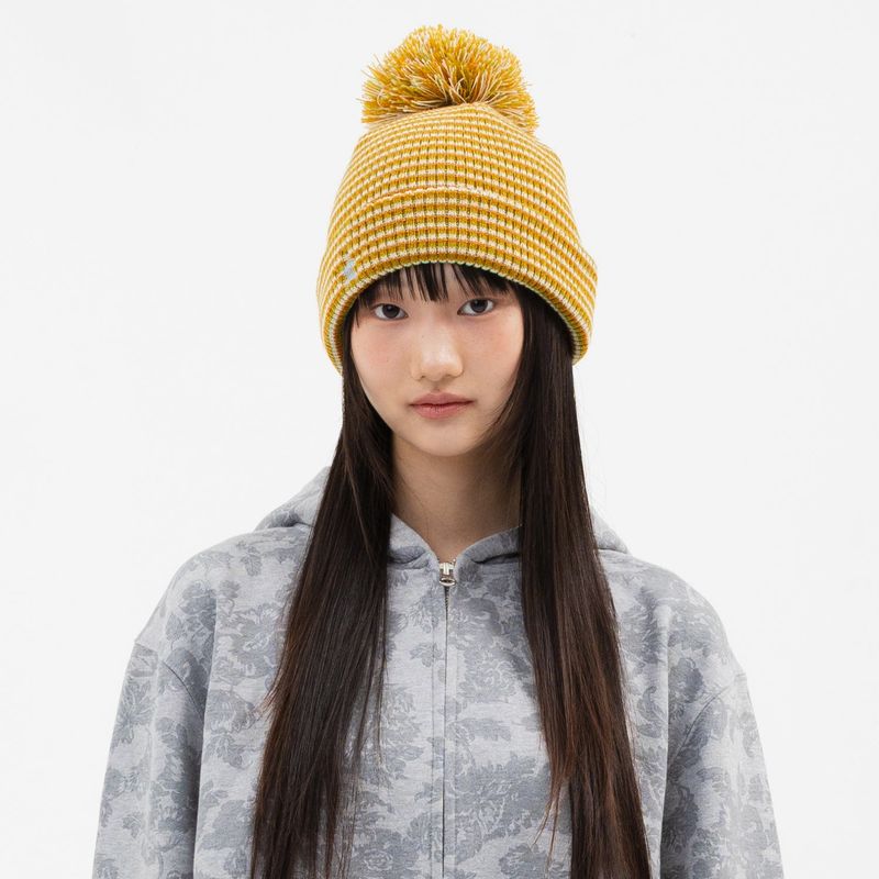 WEBHOUSE（ウェブハウス）の「ツイスター スター ストライプ ポン ビーニー - イエロー（帽子）」
