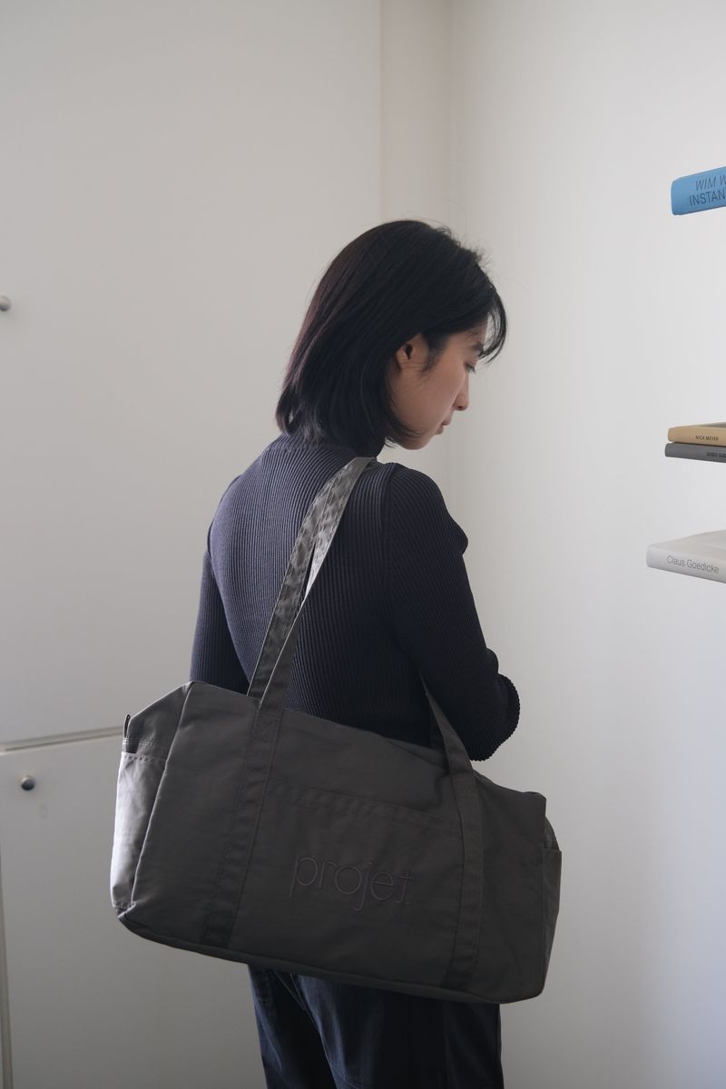 standard duffle bag (deep grey)