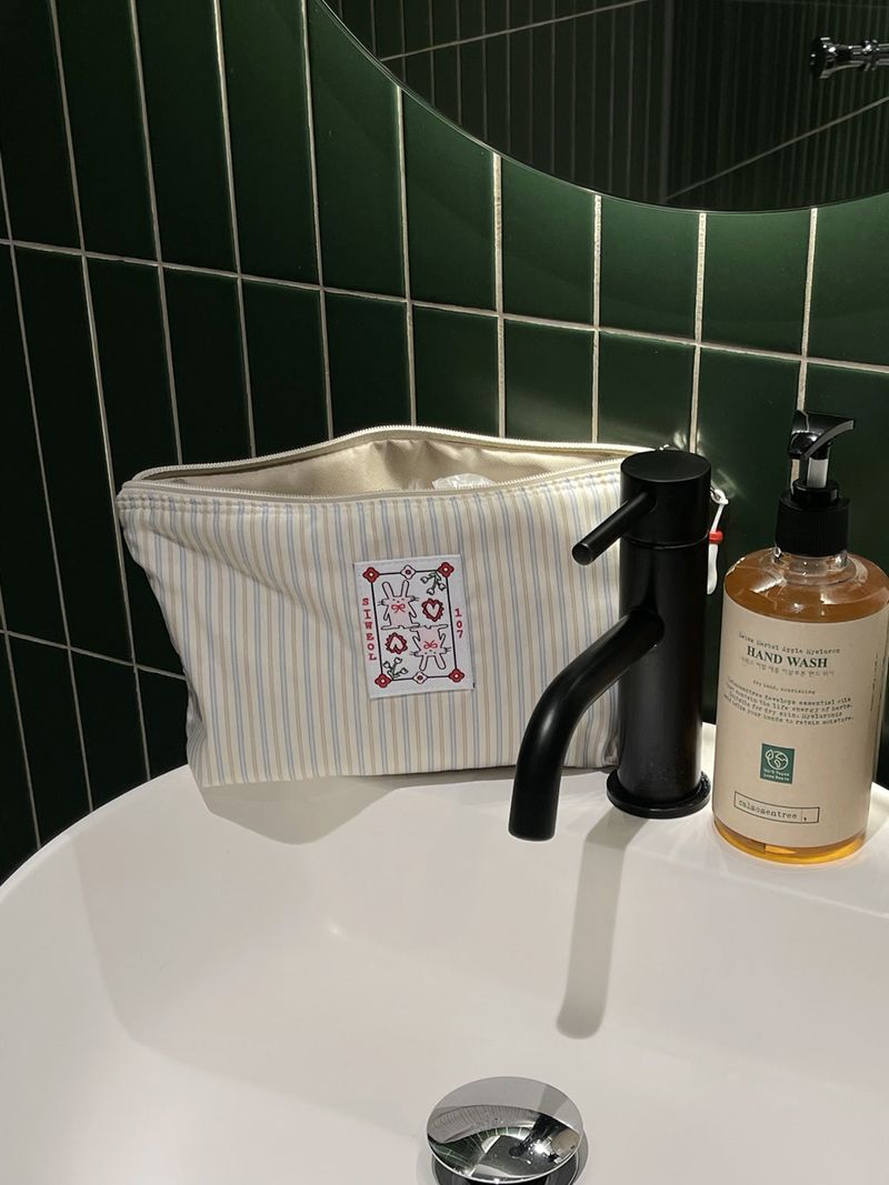 Padded Travel Pouch (Beige)