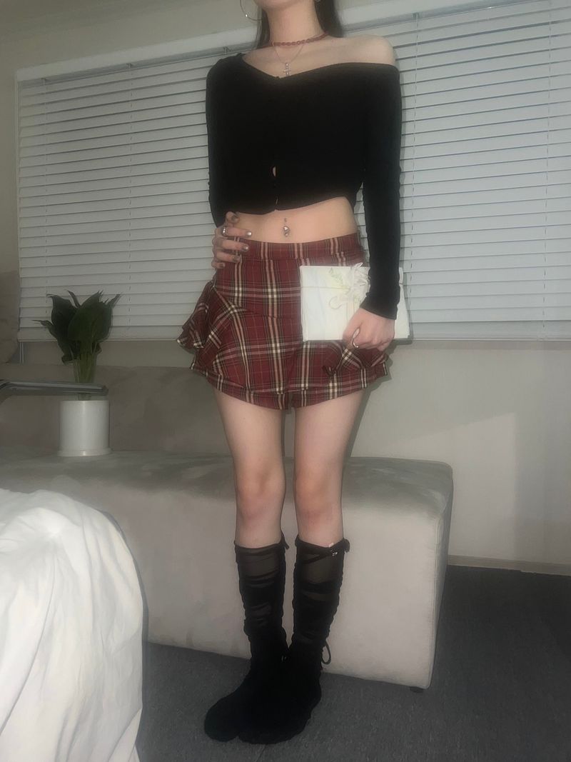 Frill checker skirt pants