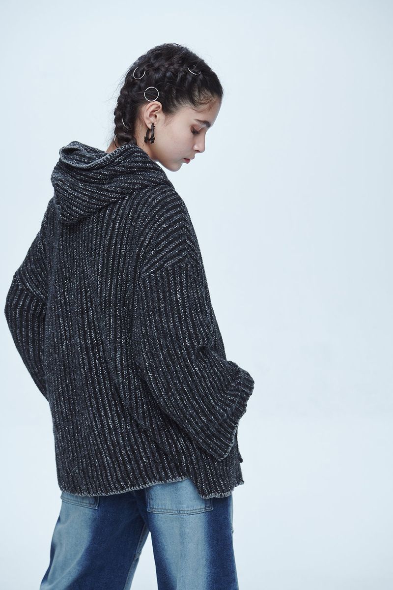 Braids Knit Hoodie Charcoal